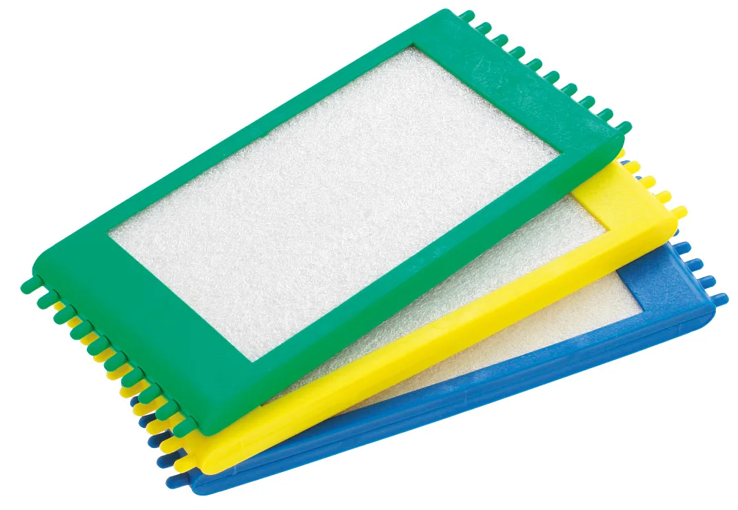 Mikado Zwijadełko Wędkarskie Mini z Gąbką 8cm